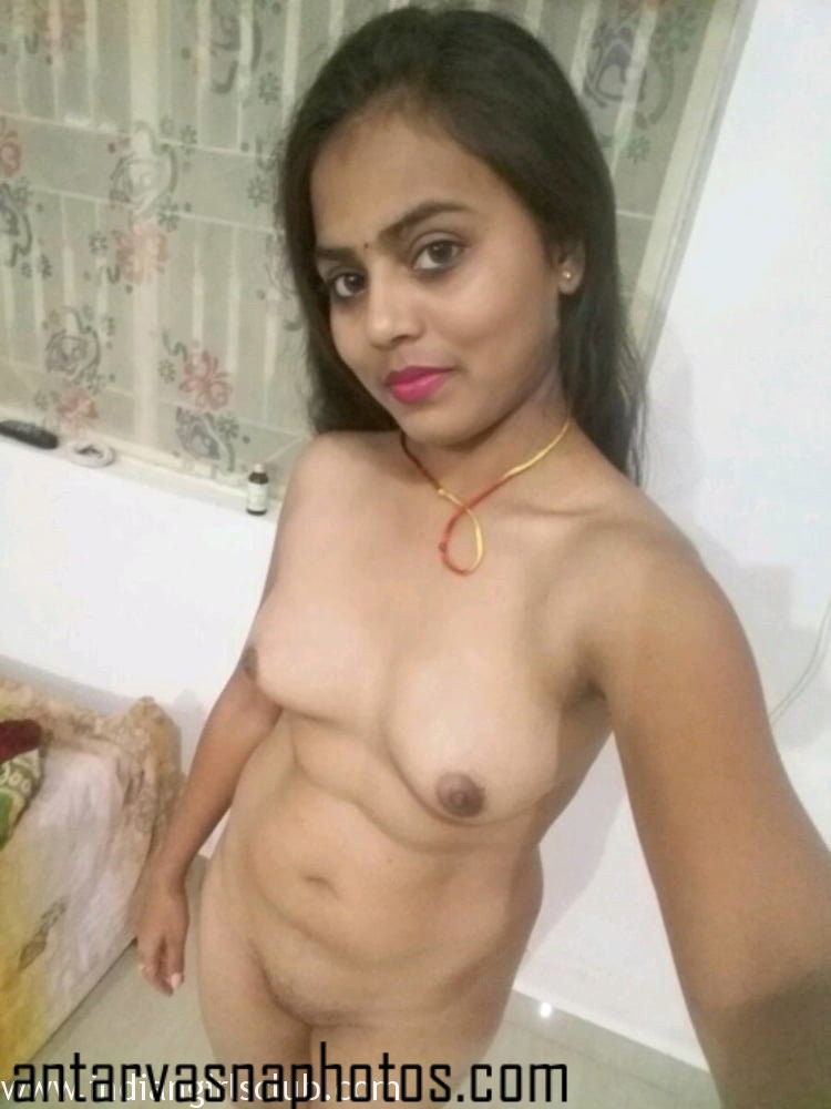 https://www.antarvasnaphotos2.com/wp-content/uploads/2020/02/Nangi-girl-ki-selfie.jpg