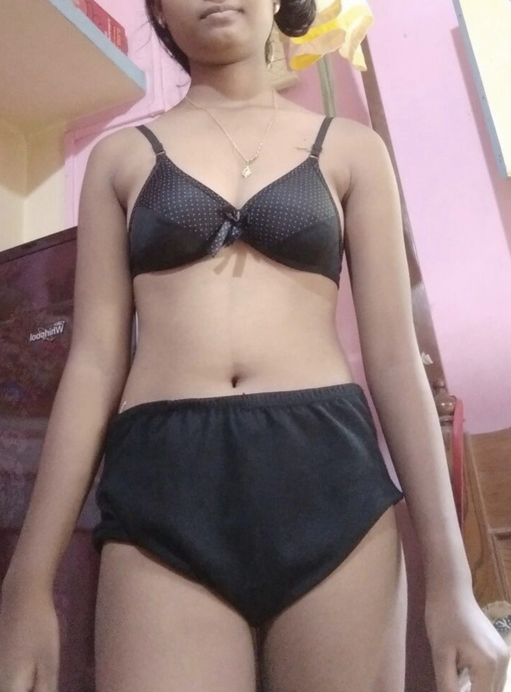 https://www.antarvasnaphotos2.com/wp-content/uploads/2020/03/Manju-in-bra-and-panty.jpg