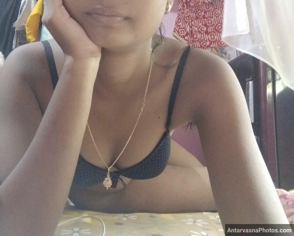 https://www.antarvasnaphotos2.com/wp-content/uploads/2020/03/Manju-ke-cleavage.jpg