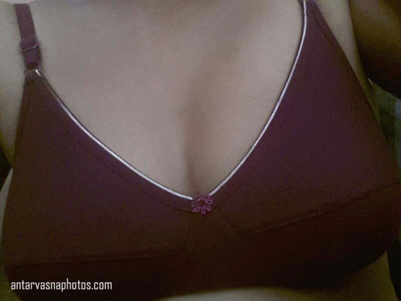 https://www.antarvasnaphotos2.com/wp-content/uploads/2020/04/Khushbu-ke-cleavage-pics.jpg