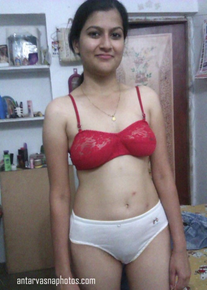 https://www.antarvasnaphotos2.com/wp-content/uploads/2020/04/Puja-bhabhi-is-in-bra-and-panty.jpg