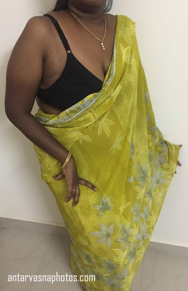 https://www.antarvasnaphotos2.com/wp-content/uploads/2020/04/Sexy-aunty-saree-wali.jpg