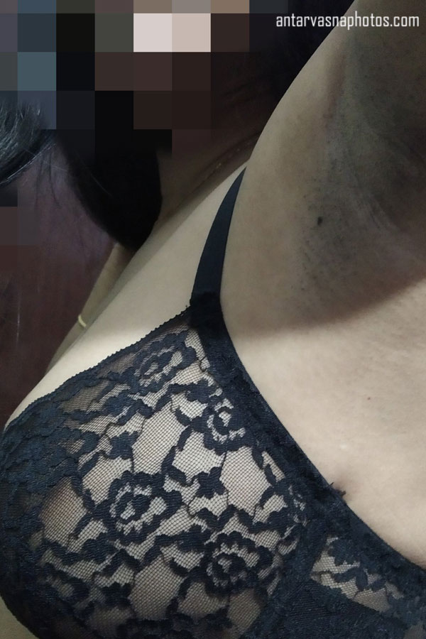 https://www.antarvasnaphotos2.com/wp-content/uploads/2020/05/Madhu-ki-transparent-bra.jpg