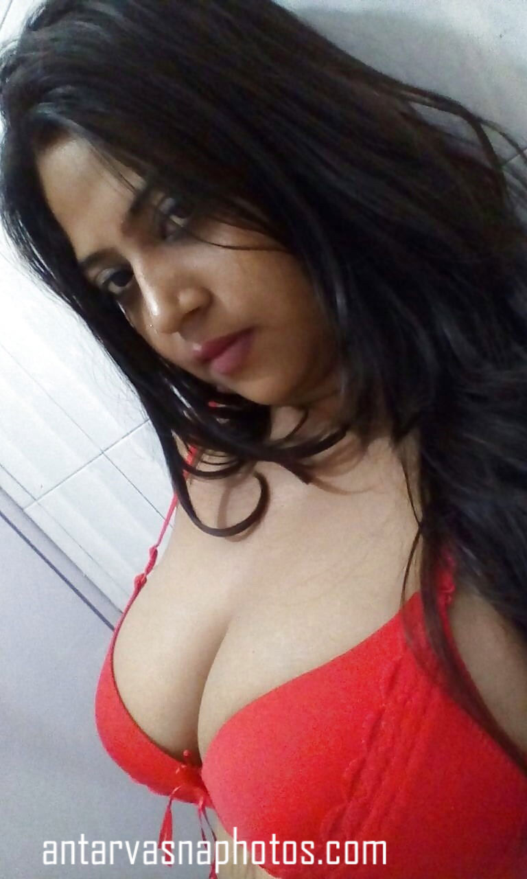 https://www.antarvasnaphotos2.com/wp-content/uploads/2020/05/Pratima-ki-big-boobs-pics.jpg