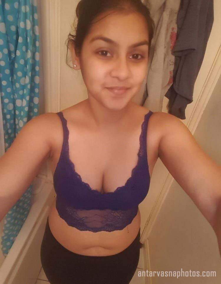 https://www.antarvasnaphotos2.com/wp-content/uploads/2020/05/indian-nude-selfies-girl-nikita.jpg