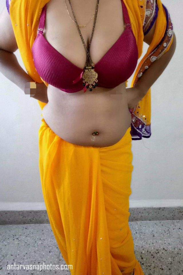 https://www.antarvasnaphotos2.com/wp-content/uploads/2020/06/Bhabhi-dance-karte-hue.jpg