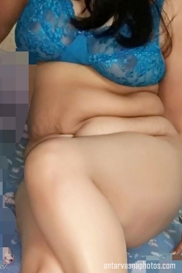 https://www.antarvasnaphotos2.com/wp-content/uploads/2020/06/Mahak-ke-boobs.jpg