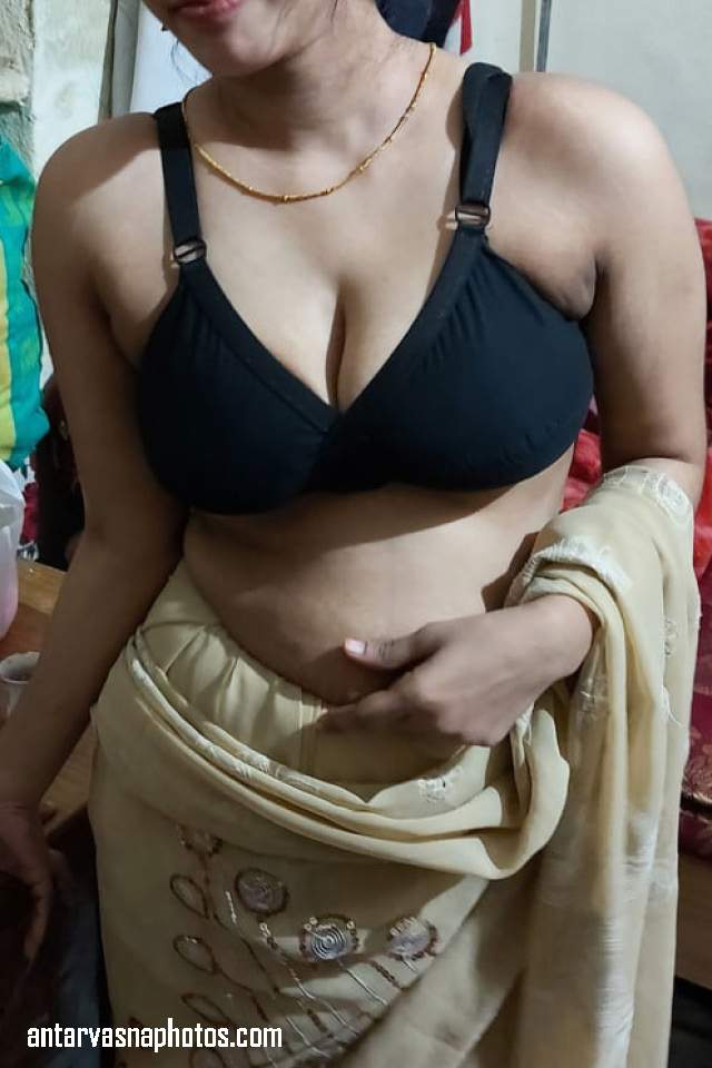 https://www.antarvasnaphotos2.com/wp-content/uploads/2020/06/chudai-ke-maje-lene-ke-liye-kapde-utare.jpg