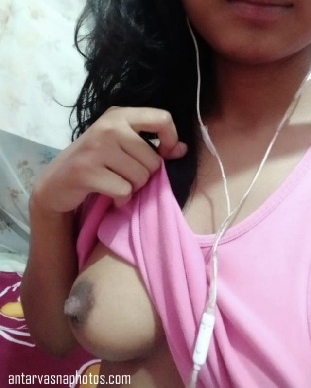 https://www.antarvasnaphotos2.com/wp-content/uploads/2020/07/Indian-girl-Suman-ke-huge-boobs.jpg