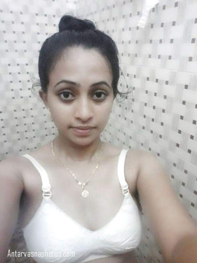 https://www.antarvasnaphotos2.com/wp-content/uploads/2020/07/bathroom-me-bra-me-vidhya.jpg