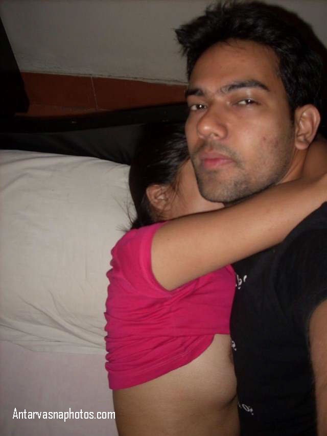 https://www.antarvasnaphotos2.com/wp-content/uploads/2020/07/bed-me-premi-ko-hug-karti-desi-girl.jpg