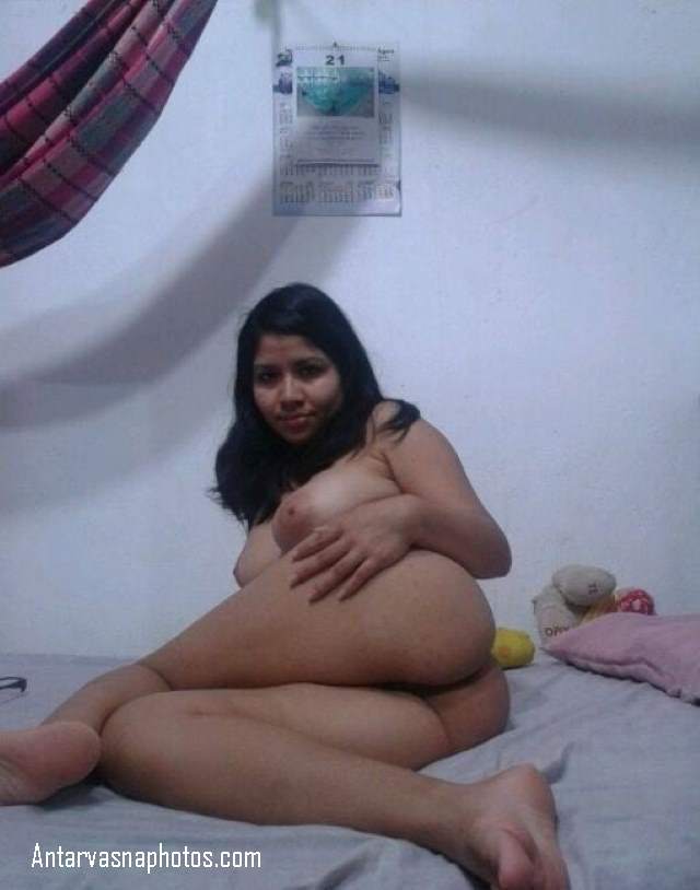 https://www.antarvasnaphotos2.com/wp-content/uploads/2020/07/bed-me-sexy-pose-me-leti-desi-girl.jpg