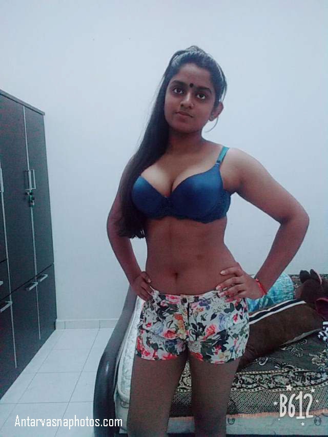 https://www.antarvasnaphotos2.com/wp-content/uploads/2020/07/hot-velu-ki-sexy-pose.jpg