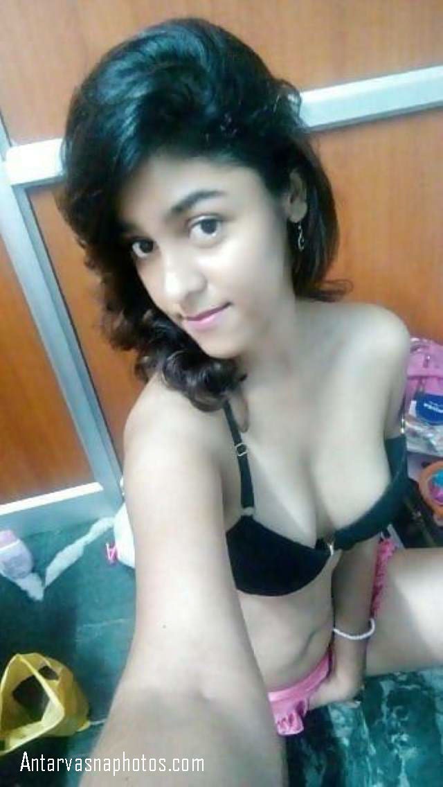 https://www.antarvasnaphotos2.com/wp-content/uploads/2020/08/hot-cute-girl-hot-selfie.jpg