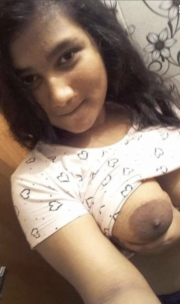 https://www.antarvasnaphotos2.com/wp-content/uploads/2020/09/ek-boob-ki-selfie.jpg