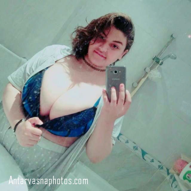 https://www.antarvasnaphotos2.com/wp-content/uploads/2020/09/mirror-ke-samne-selfie-li.jpg