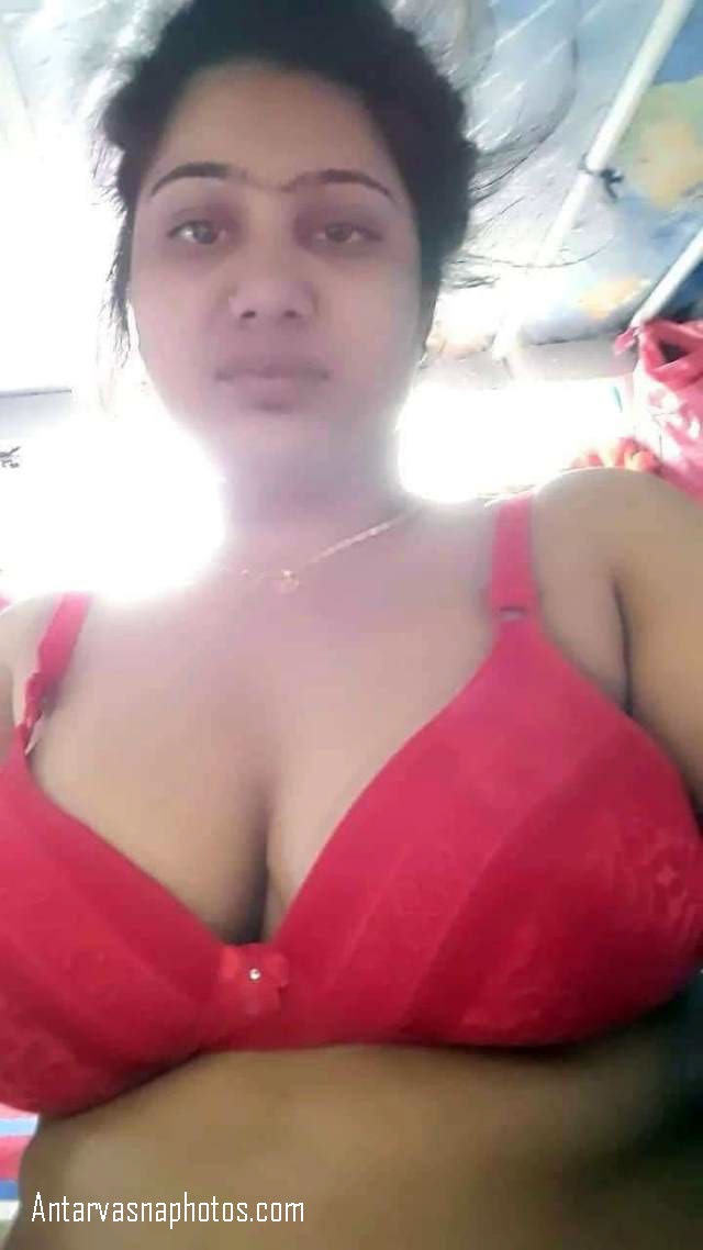 https://www.antarvasnaphotos2.com/wp-content/uploads/2020/09/red-bra-me-dolly.jpg