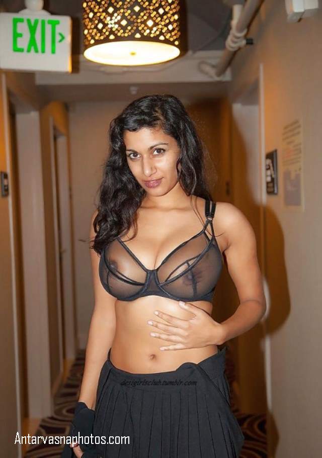 https://www.antarvasnaphotos2.com/wp-content/uploads/2020/09/sirf-bra-me-pose-deti-hot-anjali.jpg