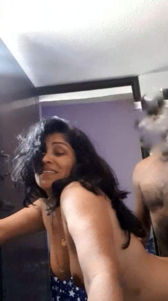 https://www.antarvasnaphotos2.com/wp-content/uploads/2020/10/bahu-ki-gaand-marta-sasur.jpg