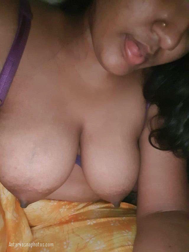 https://www.antarvasnaphotos2.com/wp-content/uploads/2020/10/bangali-girl-ki-nude-big-boob-aur-long-nipple.jpg