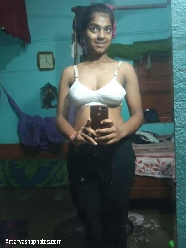 https://www.antarvasnaphotos2.com/wp-content/uploads/2020/10/bra-me-selfie-leti-hot-teen.jpg