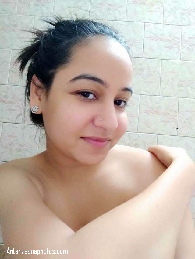 https://www.antarvasnaphotos2.com/wp-content/uploads/2020/10/cute-indian-teen-nude-shower-jati.jpg