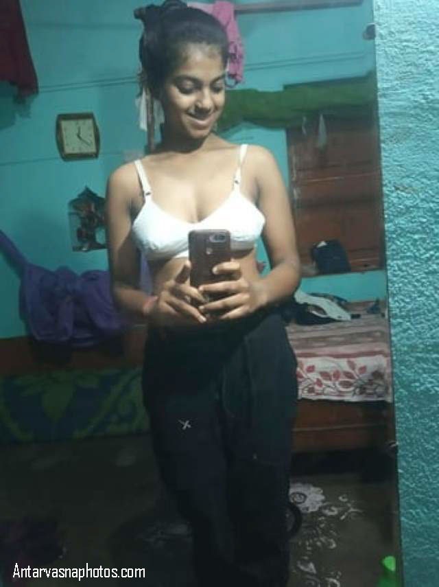 https://www.antarvasnaphotos2.com/wp-content/uploads/2020/10/dimple-ki-lover-ko-hot-pic.jpg