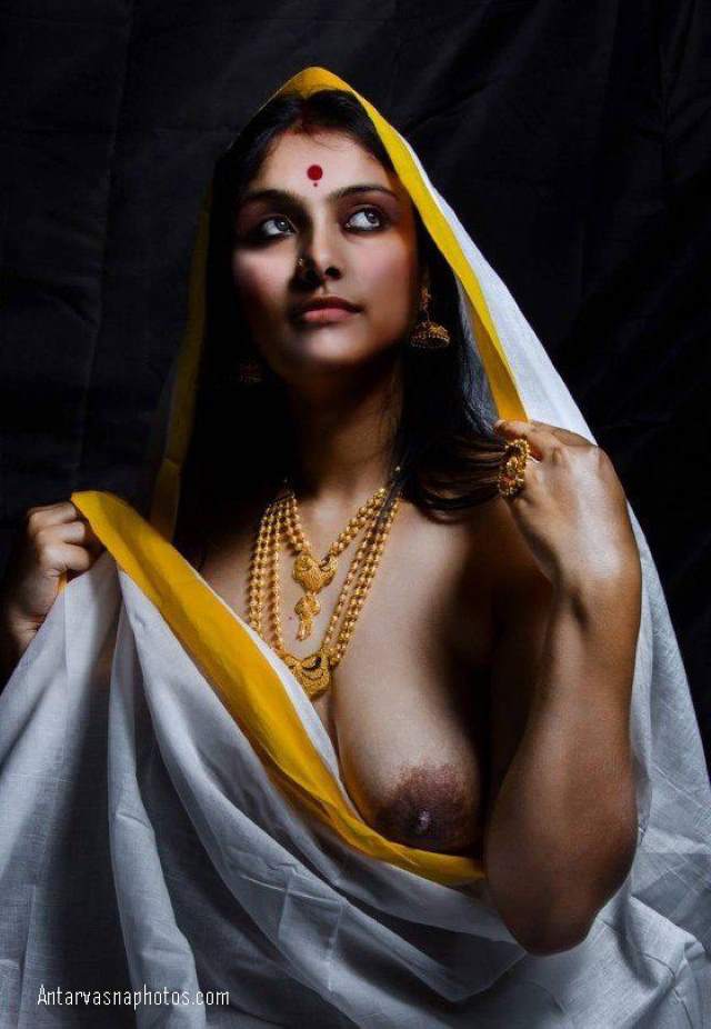 https://www.antarvasnaphotos2.com/wp-content/uploads/2020/10/hot-bhabhi-ki-big-boobs.jpg