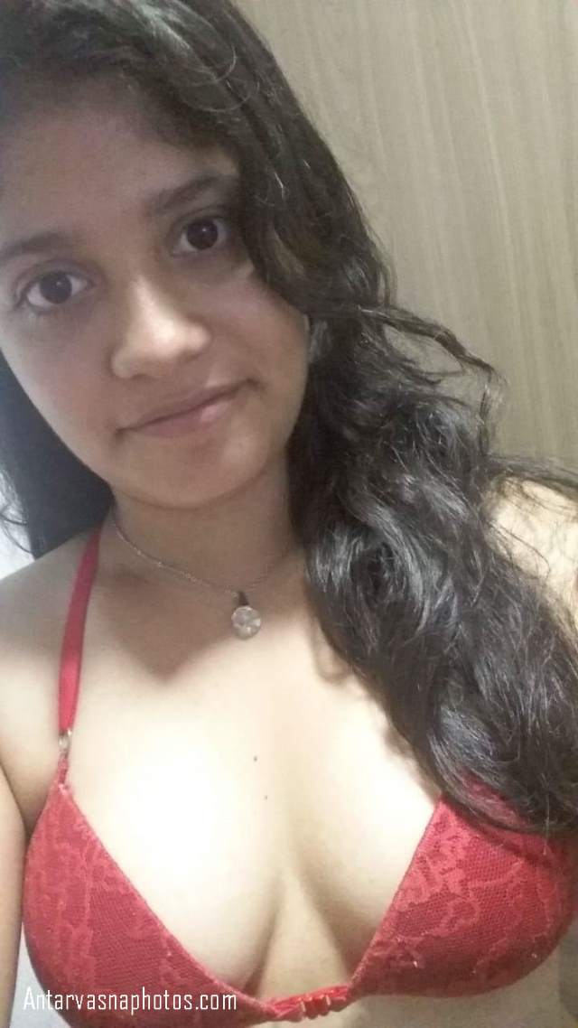 https://www.antarvasnaphotos2.com/wp-content/uploads/2020/10/red-bra-me-hot-teen.jpg