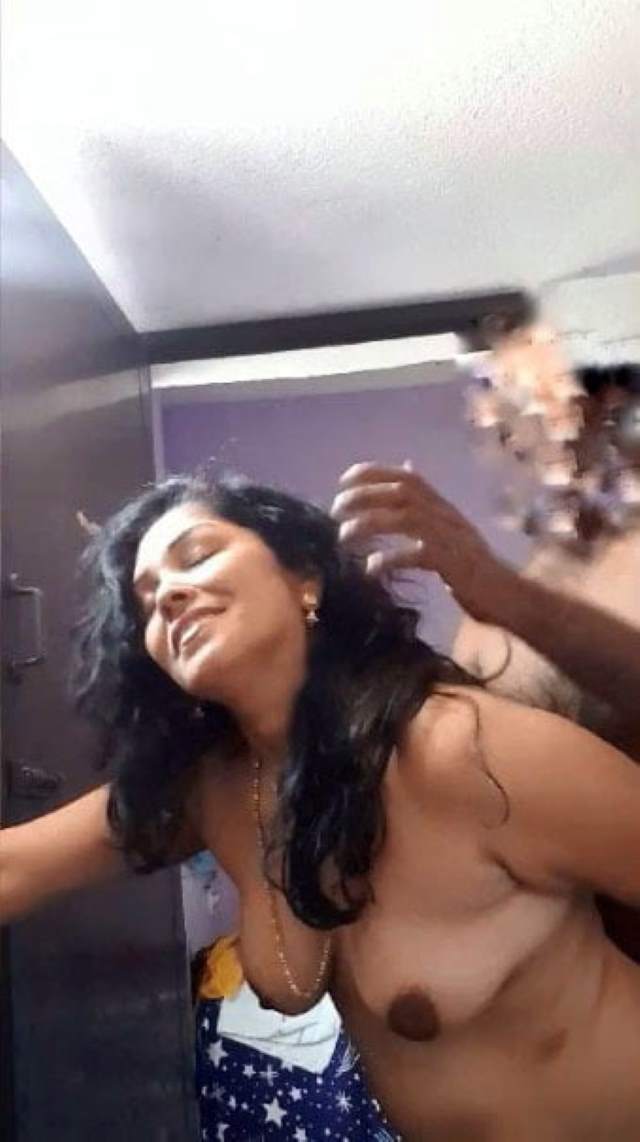 https://www.antarvasnaphotos2.com/wp-content/uploads/2020/10/sasur-se-chudai-ki-masti.jpg