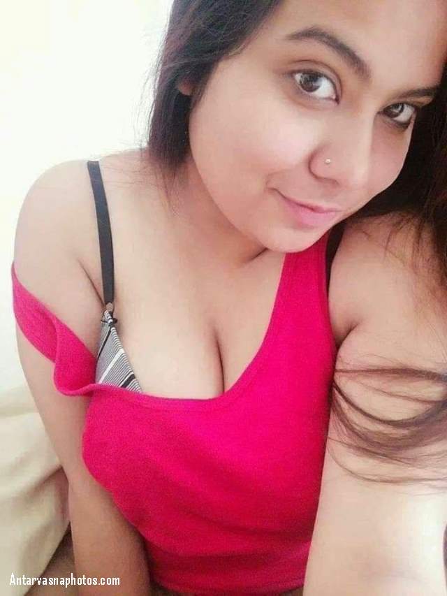 https://www.antarvasnaphotos2.com/wp-content/uploads/2020/10/seema-ki-sexy-cleavage.jpg