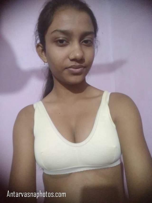 https://www.antarvasnaphotos2.com/wp-content/uploads/2020/10/white-bra-me-pinky.jpg