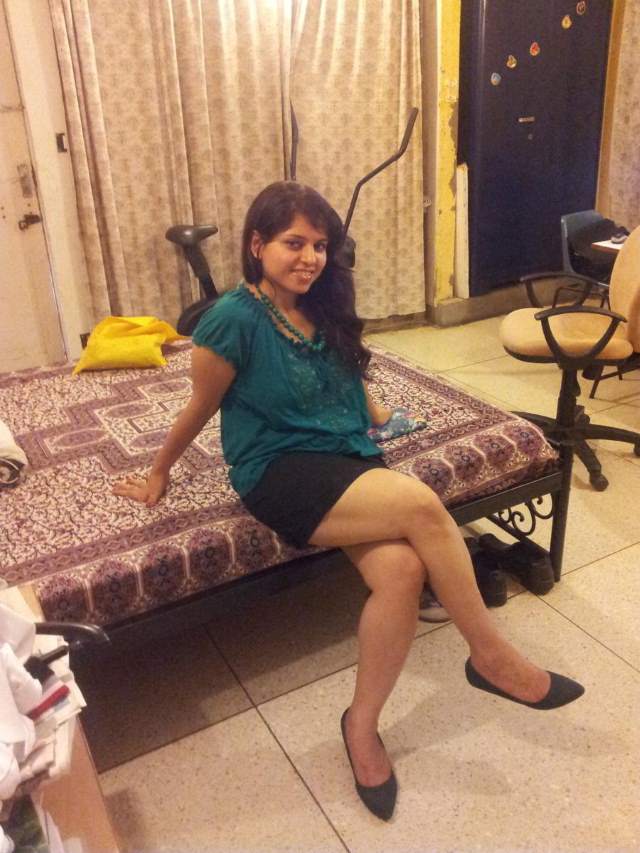 https://www.antarvasnaphotos2.com/wp-content/uploads/2020/11/bed-me-chudai-ka-wait-karti-randi.jpg