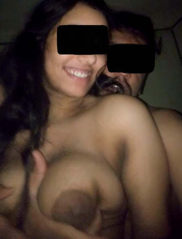 https://www.antarvasnaphotos2.com/wp-content/uploads/2020/11/big-boobs-ko-dabata-lover.jpg