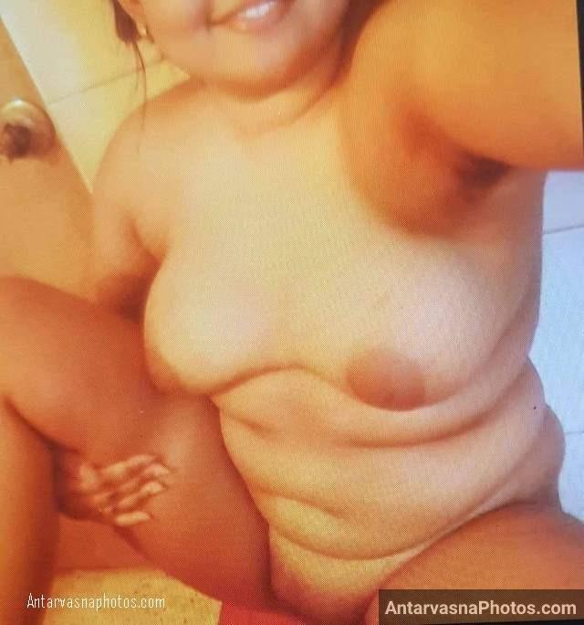 https://www.antarvasnaphotos2.com/wp-content/uploads/2020/11/chubby-girl-ki-pyasi-chut-ke-hot-photo.jpg