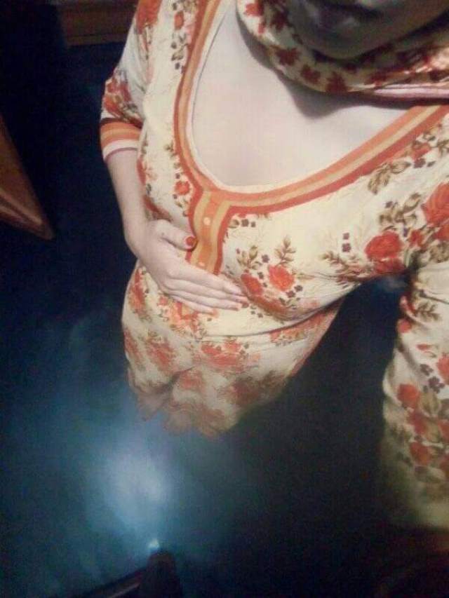 https://www.antarvasnaphotos2.com/wp-content/uploads/2020/11/desi-girl-nude-selfie-lene-wali-hai.jpeg