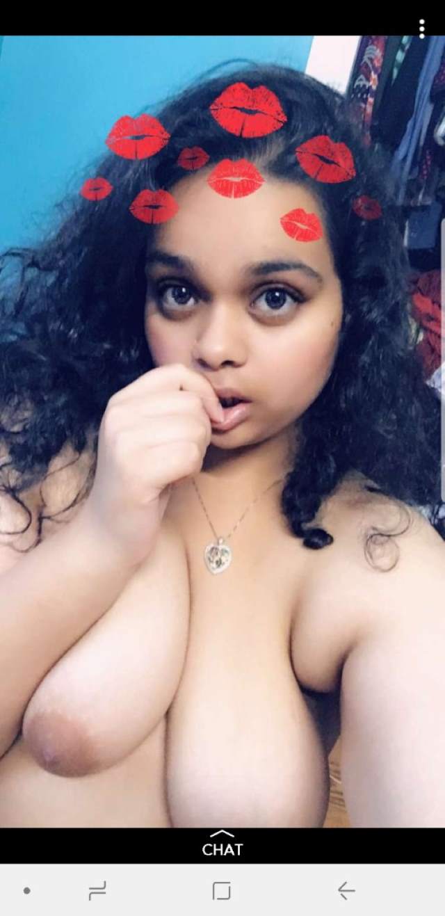 https://www.antarvasnaphotos2.com/wp-content/uploads/2020/11/sexy-girl-ke-big-Indian-boobs-photo.jpg