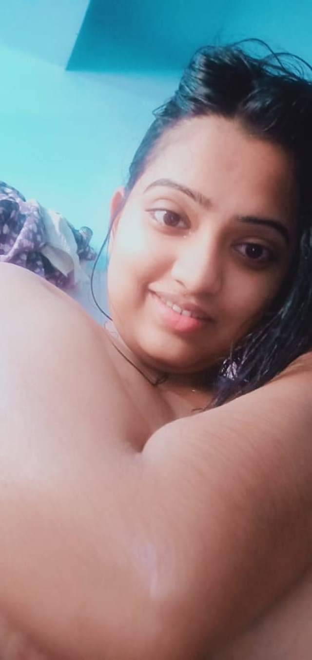 https://www.antarvasnaphotos2.com/wp-content/uploads/2020/11/sexy-indian-teen-ki-nude-photos.jpg