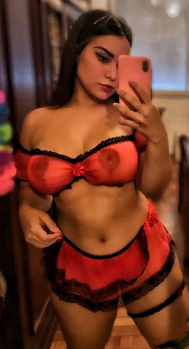 https://www.antarvasnaphotos2.com/wp-content/uploads/2020/11/sexy-pardarsi-night-dress-me-selfie.jpg