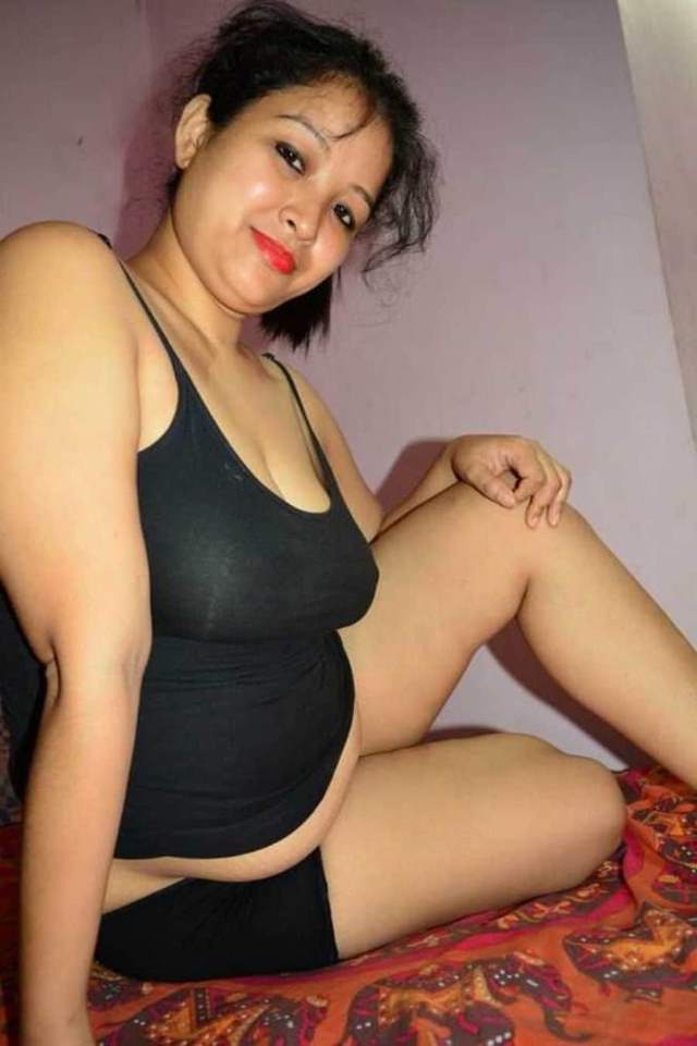 https://www.antarvasnaphotos2.com/wp-content/uploads/2020/12/black-nighty-me-hot-sexy-bhabhi.jpg