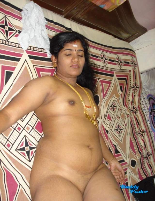 https://www.antarvasnaphotos2.com/wp-content/uploads/2020/12/chennai-tamil-aunty-boobs.jpg