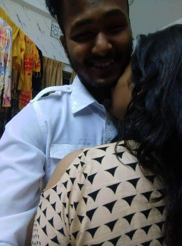 https://www.antarvasnaphotos2.com/wp-content/uploads/2020/12/hot-in-couple-kissing-mood.jpg