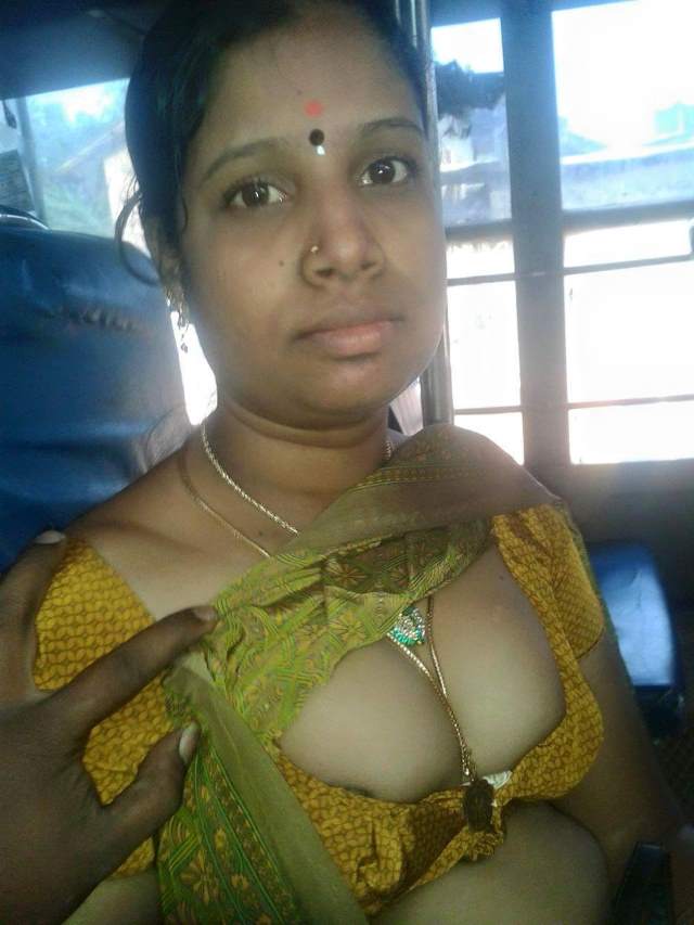 https://www.antarvasnaphotos2.com/wp-content/uploads/2020/12/indian-aunties-hot-boobs.jpg