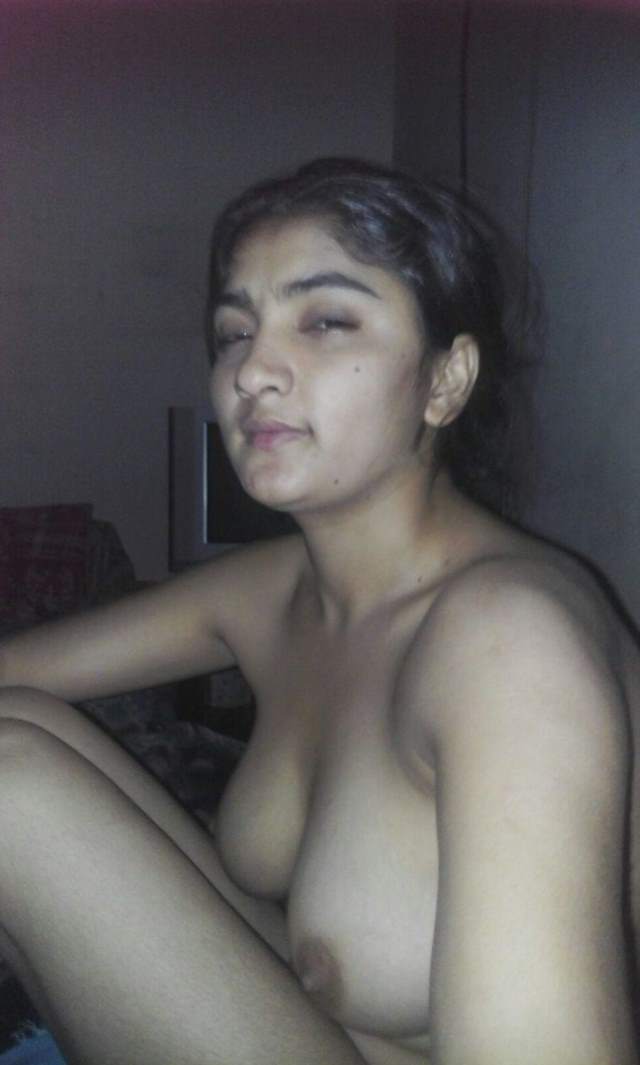 https://www.antarvasnaphotos2.com/wp-content/uploads/2020/12/nude-indian-girls-ki-virgin-pussy-pics.jpg