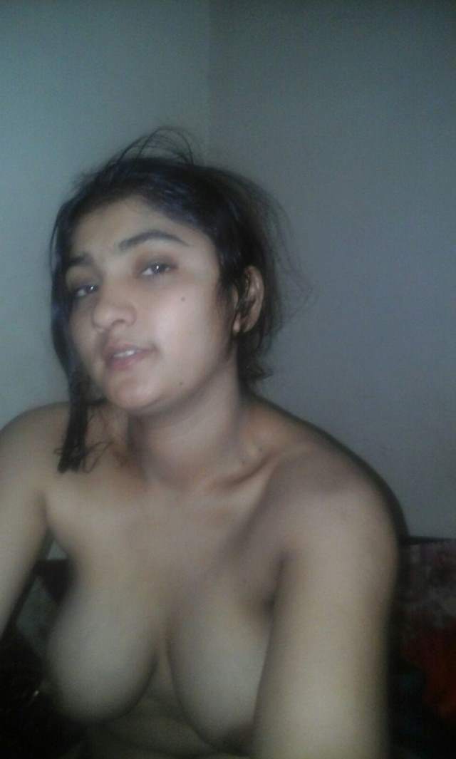 https://www.antarvasnaphotos2.com/wp-content/uploads/2020/12/nude-indian-girls-rakhi-ki-big-boobs-pic.jpg