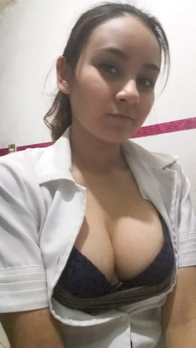 https://www.antarvasnaphotos2.com/wp-content/uploads/2020/12/sexy-nurse-ki-desi-nude-images.jpg