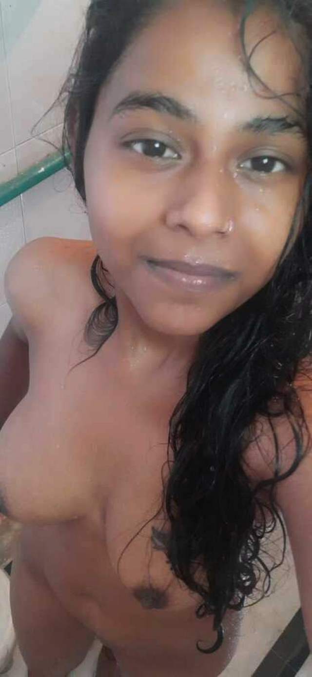 https://www.antarvasnaphotos2.com/wp-content/uploads/2020/12/shower-me-desi-girls-nude-pics.jpg