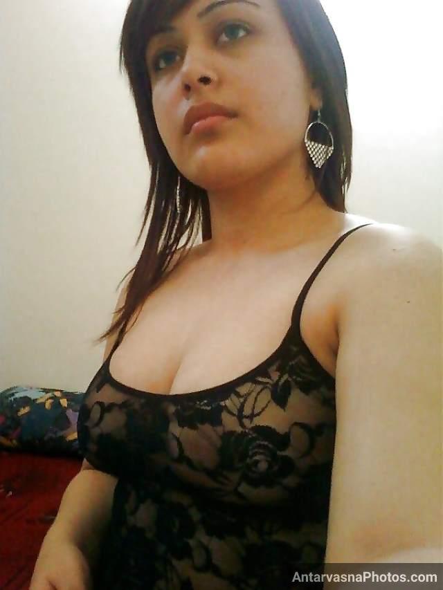 https://www.antarvasnaphotos2.com/wp-content/uploads/2021/01/Sexy-Desi-Girl-Photo-in-Transparent-Nighty.jpg