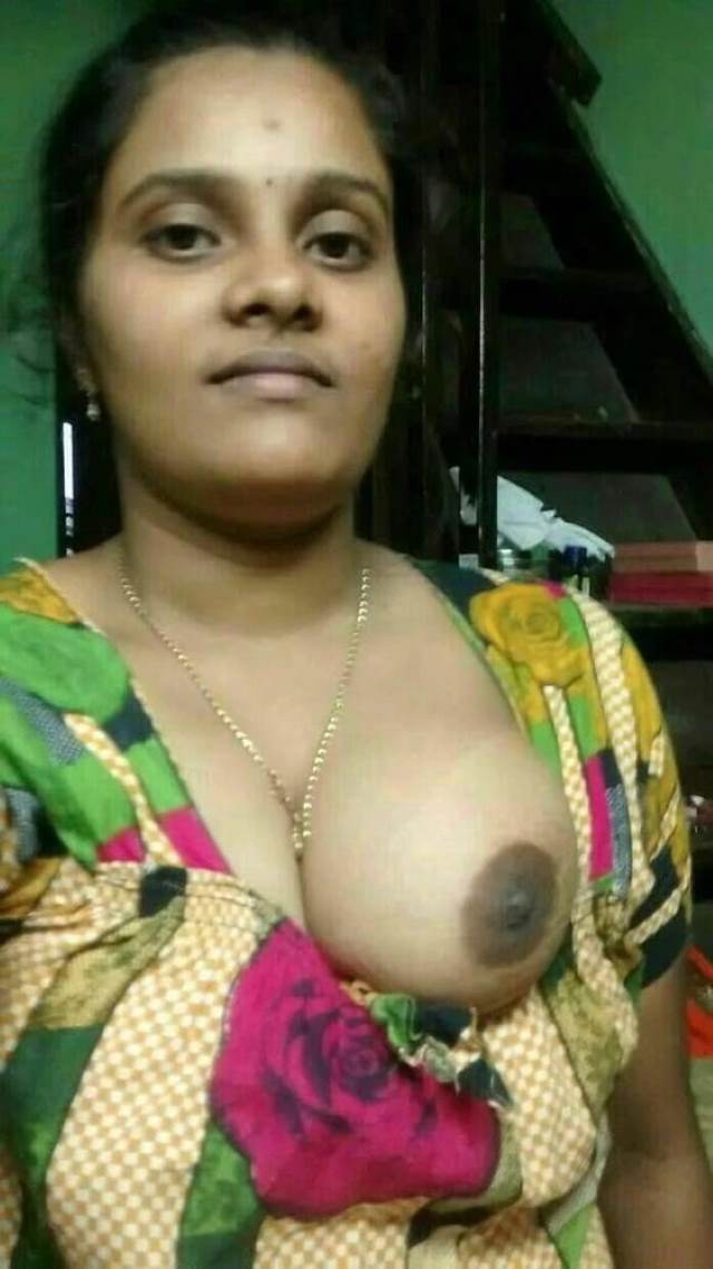 https://www.antarvasnaphotos2.com/wp-content/uploads/2021/01/hot-desi-aunties-boob-photos.jpg