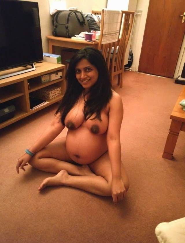 https://www.antarvasnaphotos2.com/wp-content/uploads/2021/01/naked-indian-bhabhi-doing-yoga.jpg